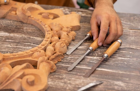 Devis rapide et gratuit, tous les devis artisans, entreprises, commerce L'élégance du bois : Comment créer des pièces intemporelles avec sobriété